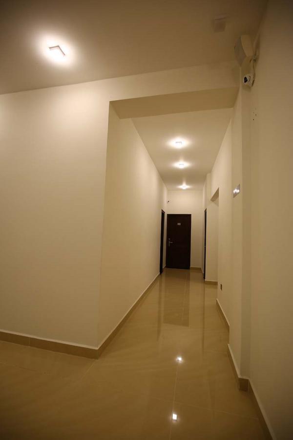Grand 7 Hotel -Kesbewa Piliyandala Buitenkant foto